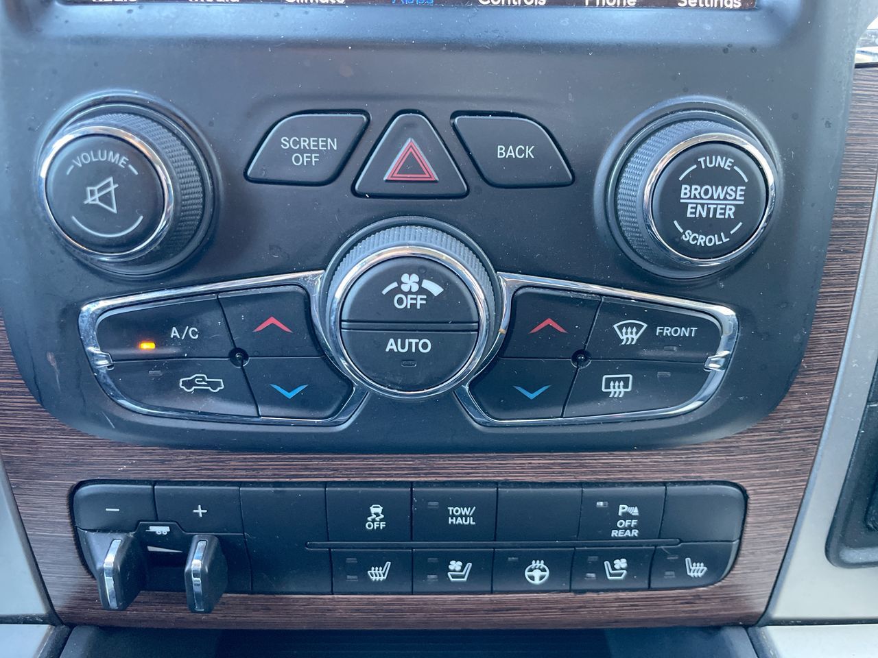 2018  RAM 1500 Crew Cab 4x4