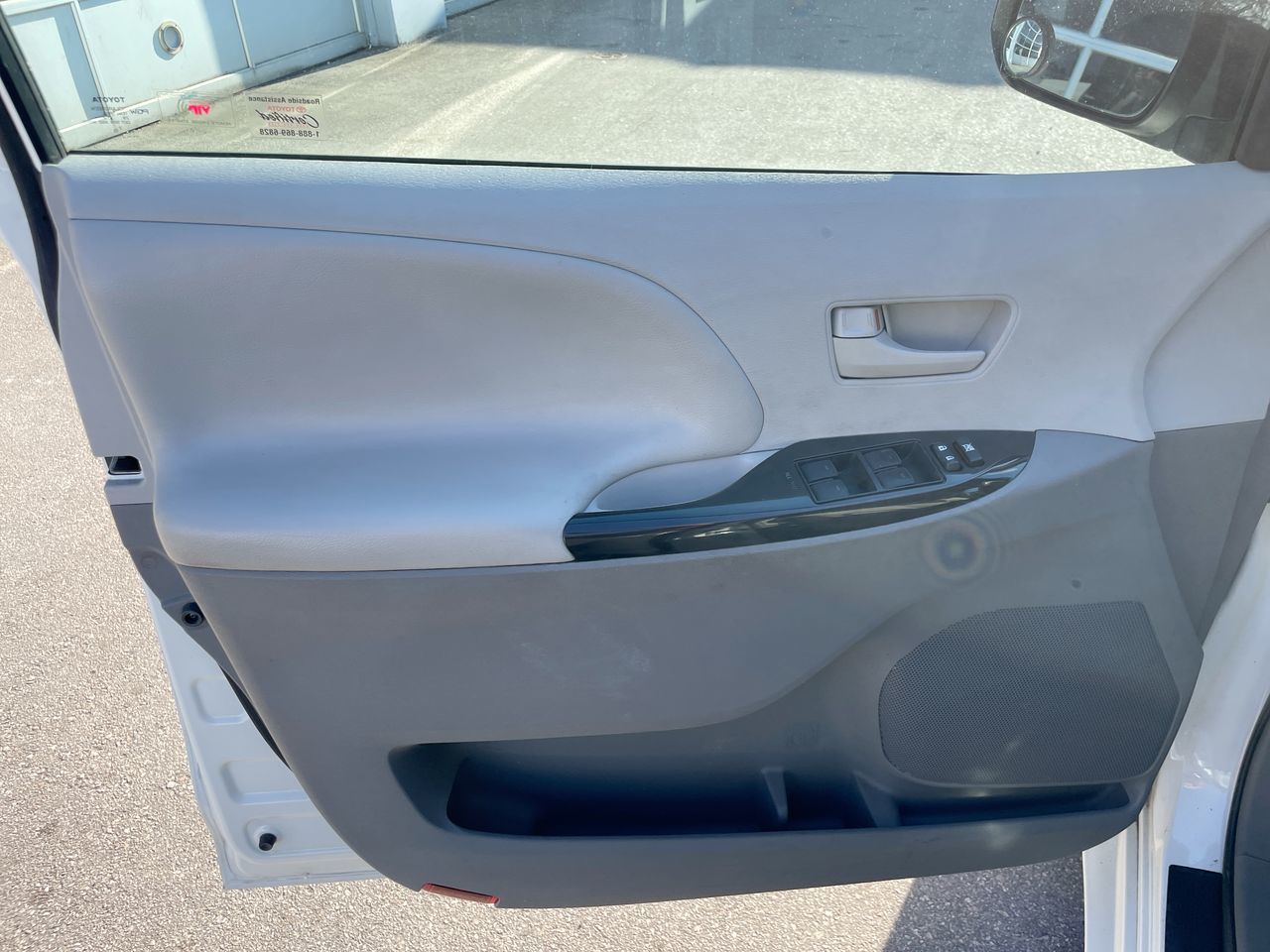 2012 Toyota Sienna