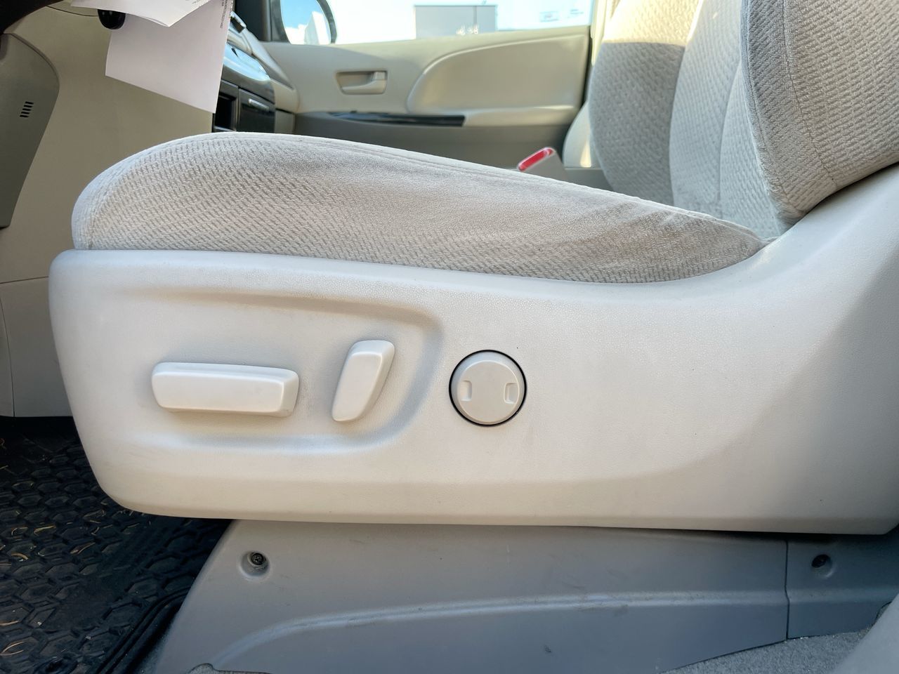 2012 Toyota Sienna