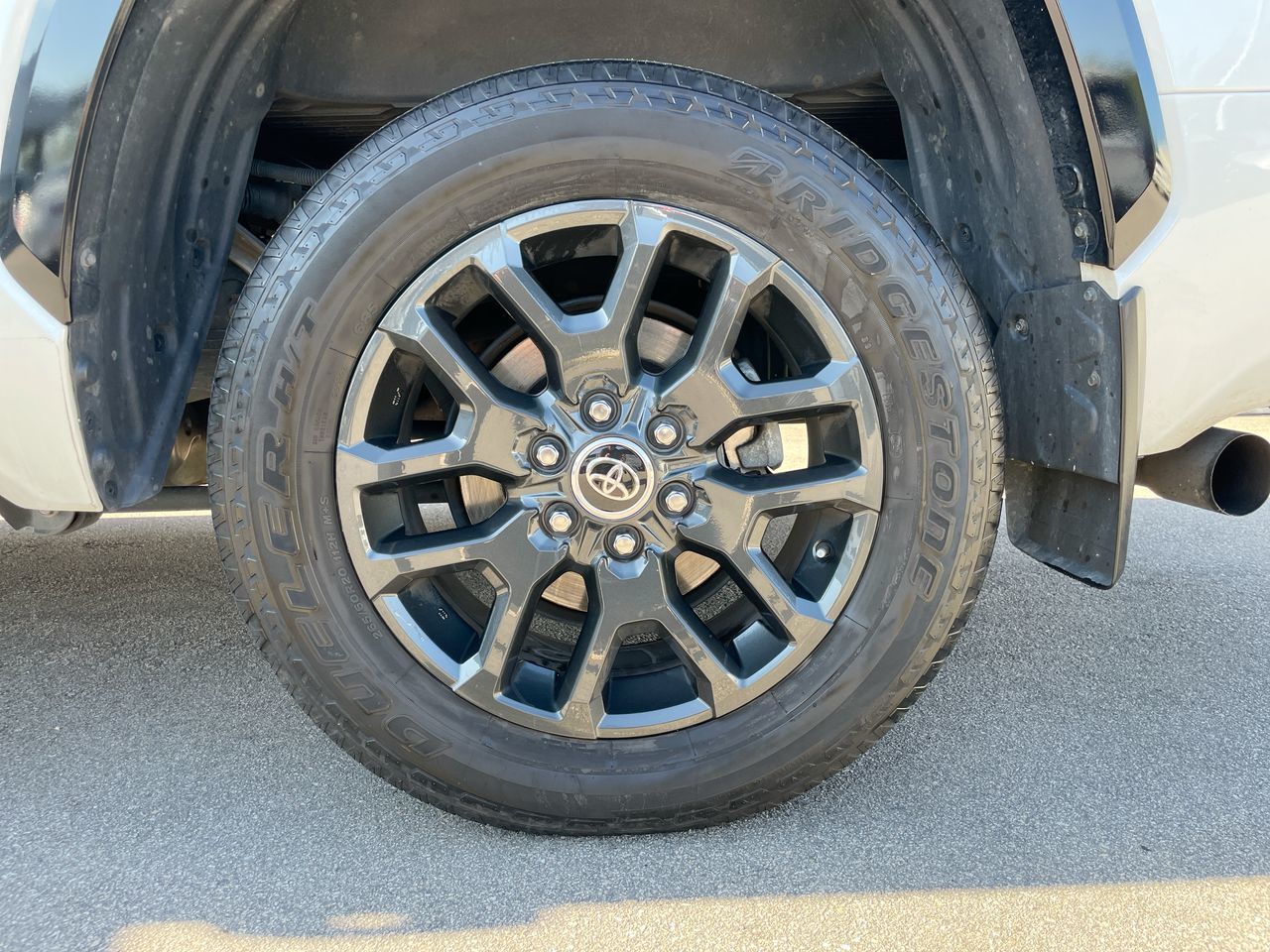 2022 Toyota TUNDRA 4X4 CREWMAX PLATINUM in Richmond, British Columbia