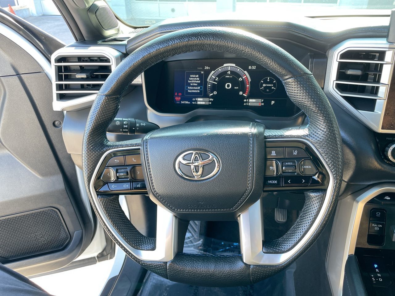 2022 Toyota TUNDRA 4X4 CREWMAX PLATINUM in Richmond, British Columbia