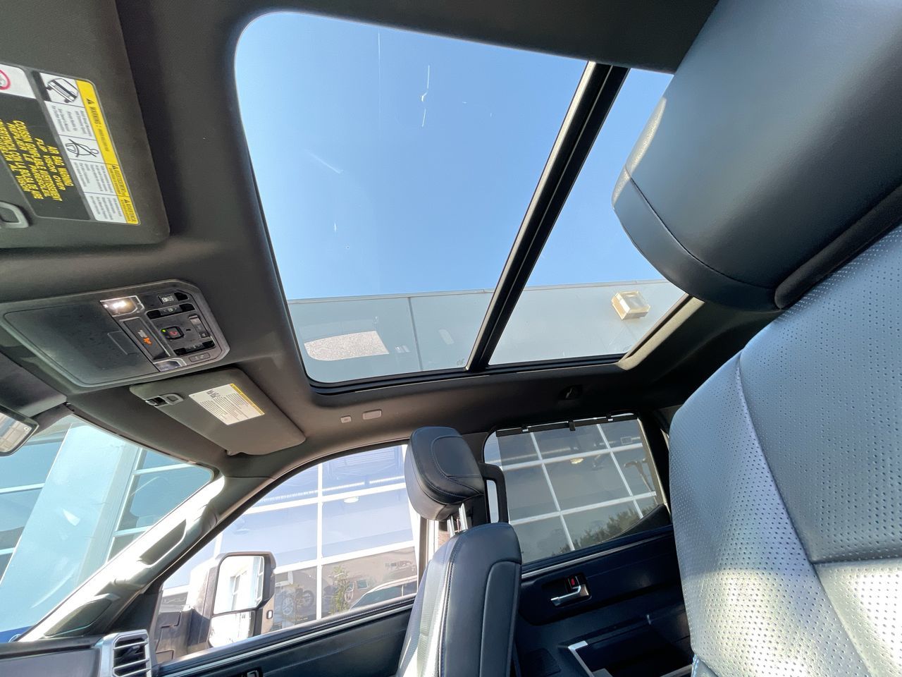 2022 Toyota TUNDRA 4X4 CREWMAX PLATINUM in Richmond, British Columbia