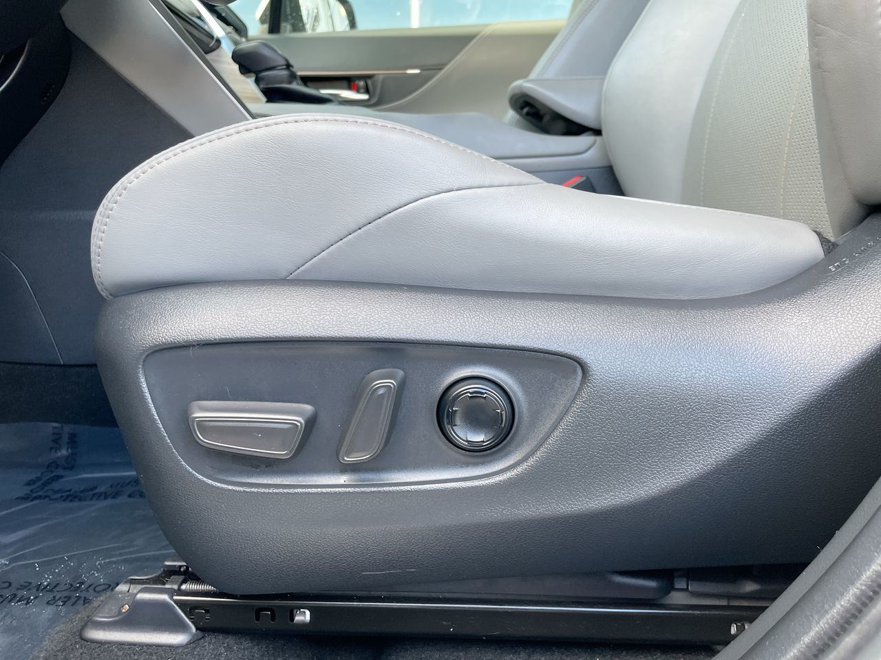 Toyota Venza Hybrid  2022 à Richmond, Colombie-Britannique