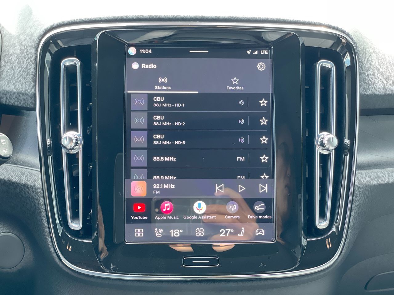2025 Volvo EX40