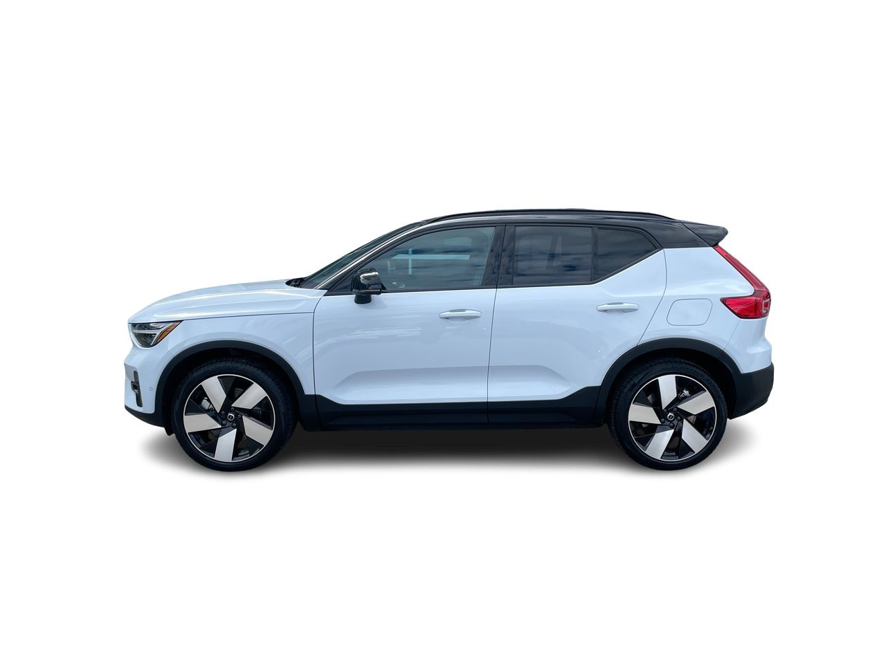 2025 Volvo EX40