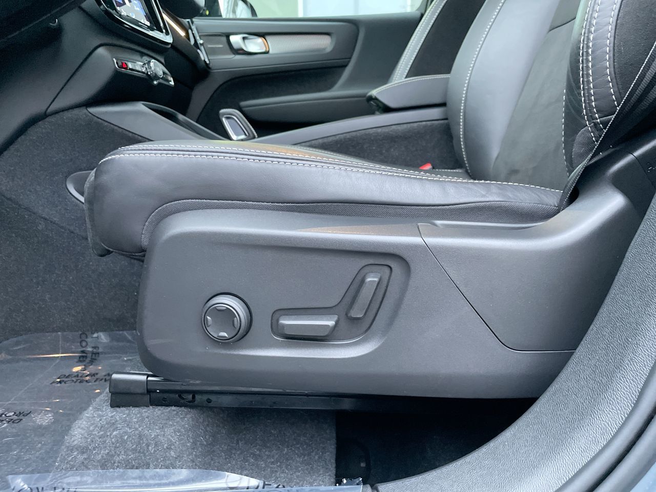 2022 Volvo XC40 in Richmond, British Columbia