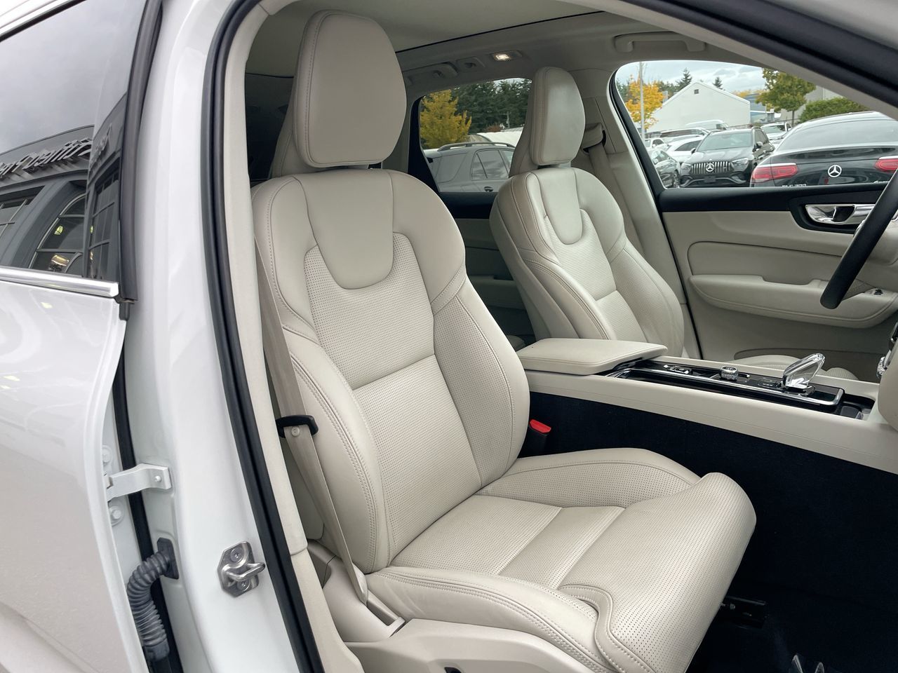 2022 Volvo XC60 in Richmond, British Columbia