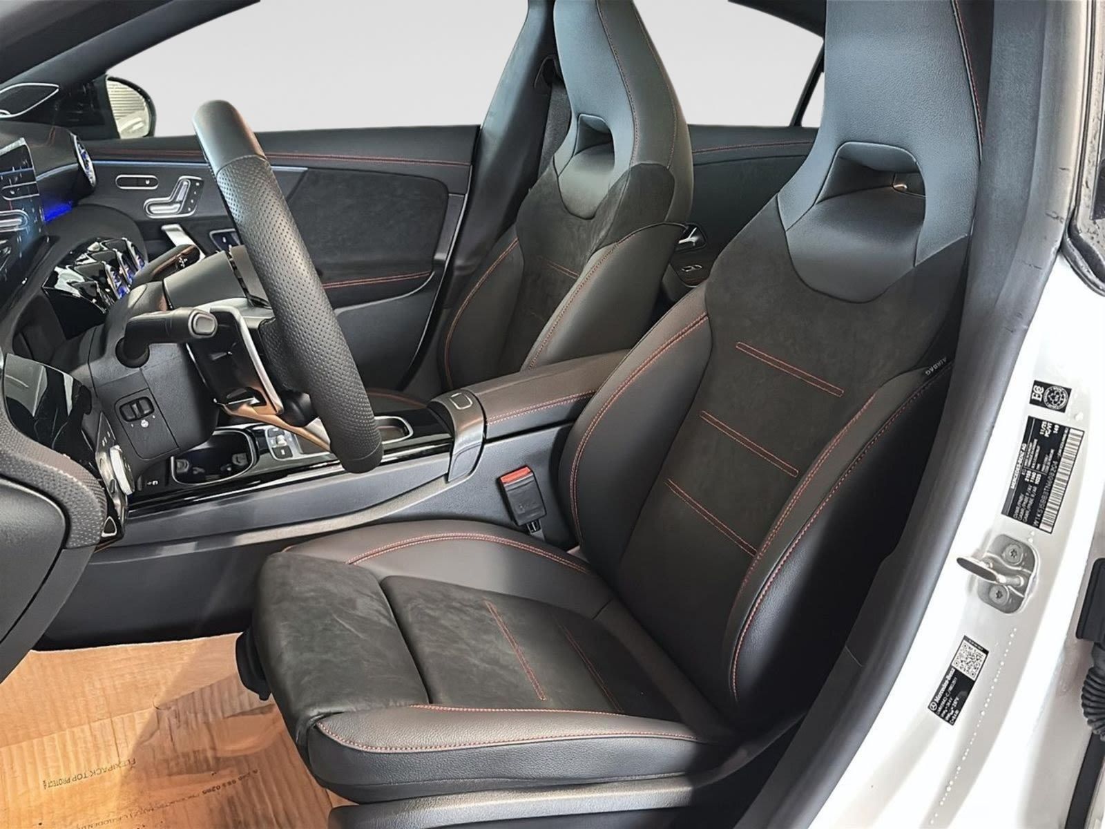 Photo 2026 Mercedes-Benz CLA AMG 35 4MATIC Coupe #8