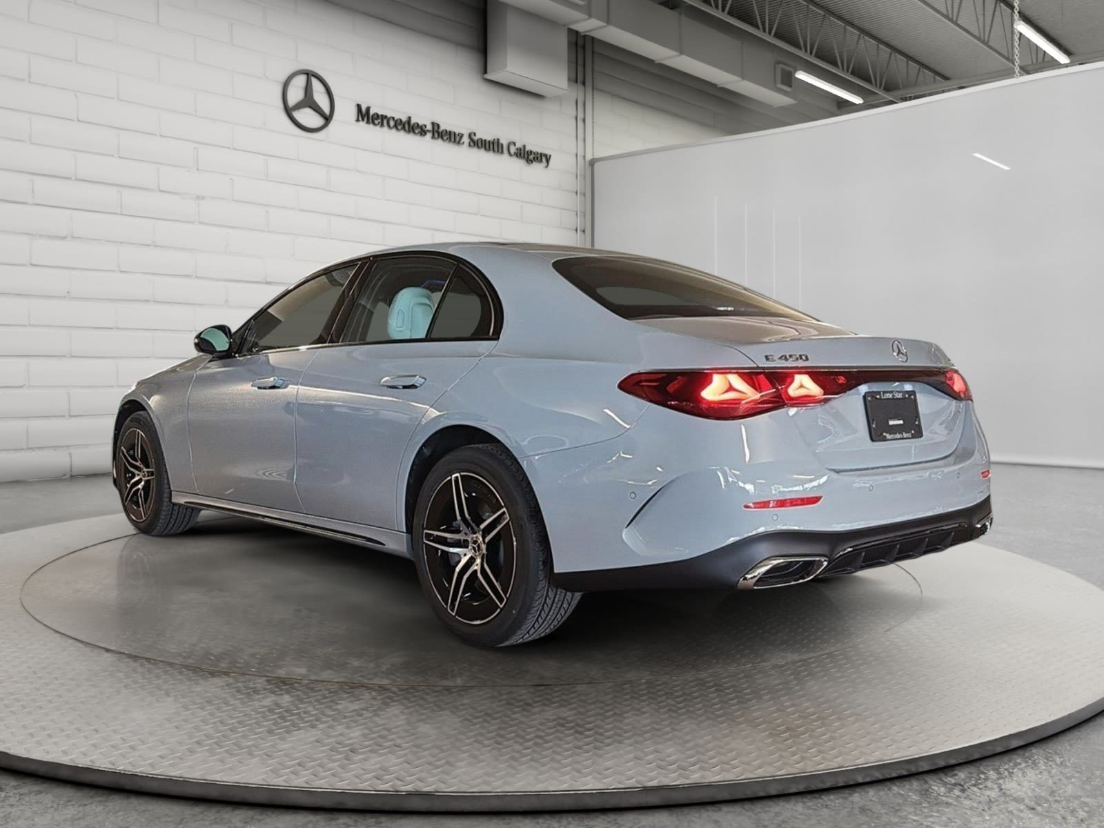 Photo 2026 Mercedes-Benz E-Class 450 4MATIC Sedan #4