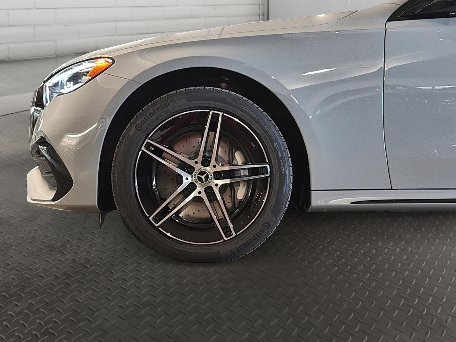 Photo 2026 Mercedes-Benz E-Class 450 4MATIC Sedan #7