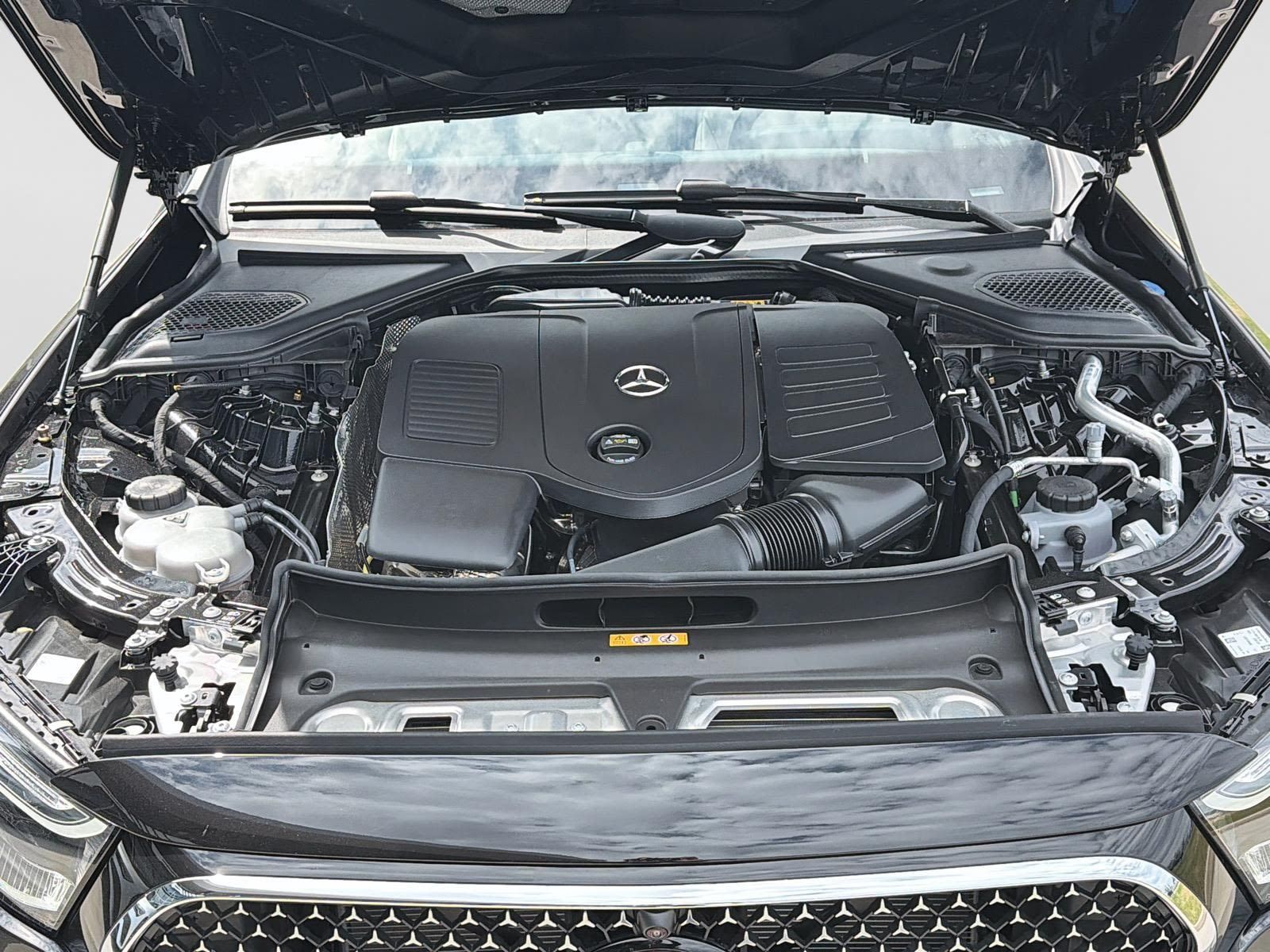 Photo 2026 Mercedes-Benz E-Class 350 4MATIC Sedan #8