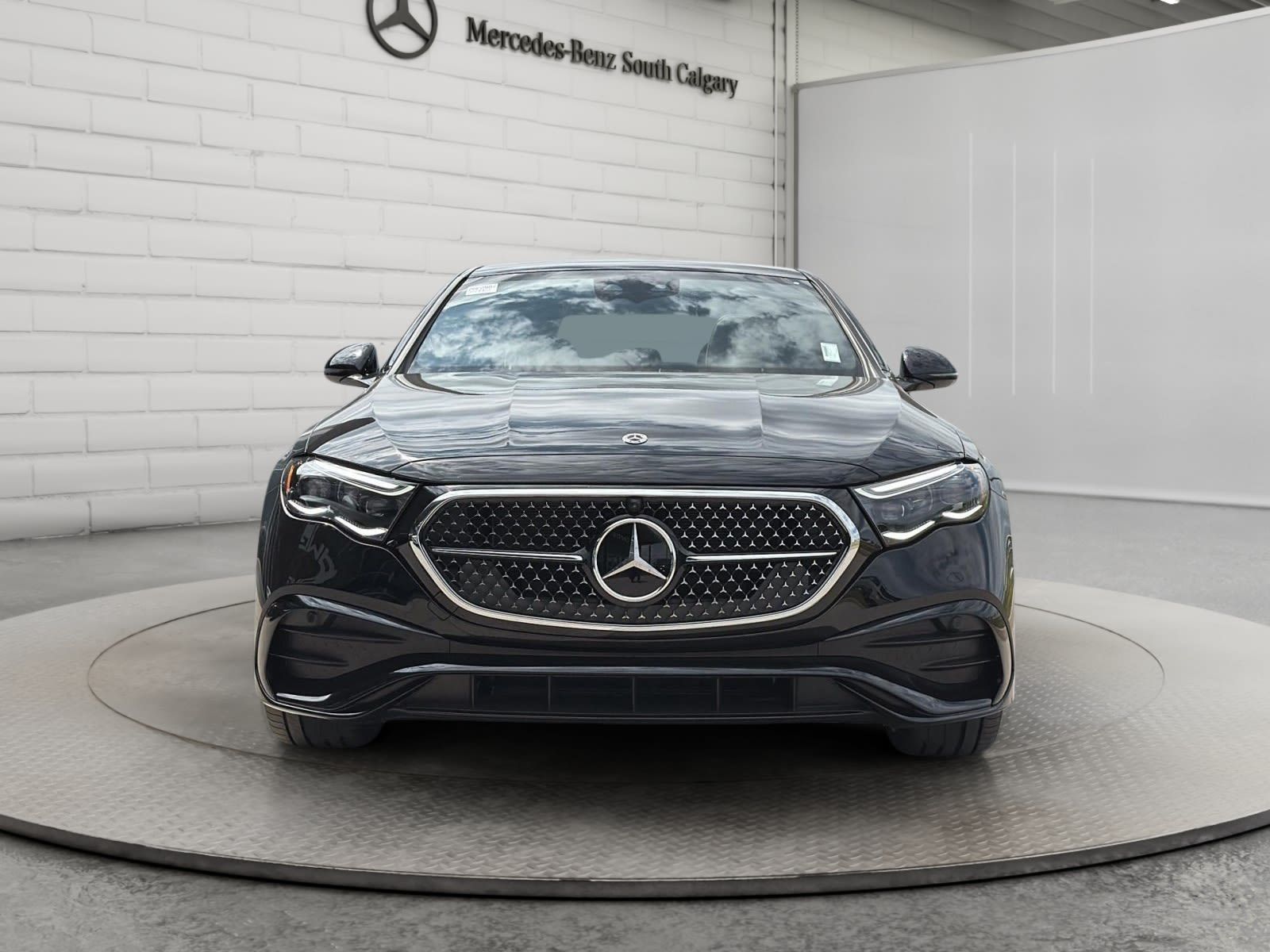 Photo 2026 Mercedes-Benz E-Class 350 4MATIC Sedan #2
