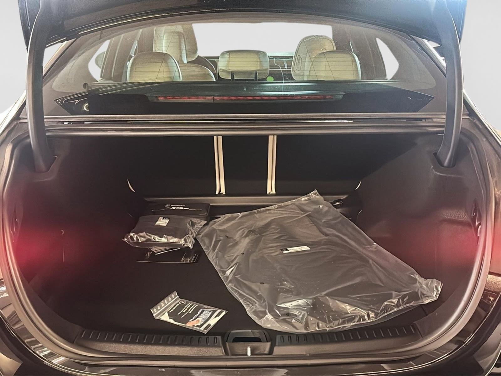 Photo 2026 Mercedes-Benz E-Class 450 4MATIC Sedan #6