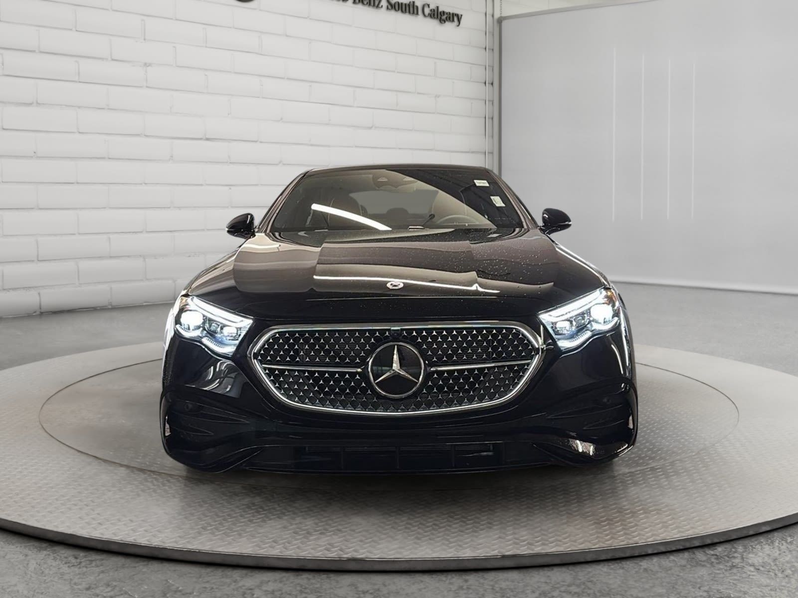 Photo 2026 Mercedes-Benz E-Class 450 4MATIC Sedan #2