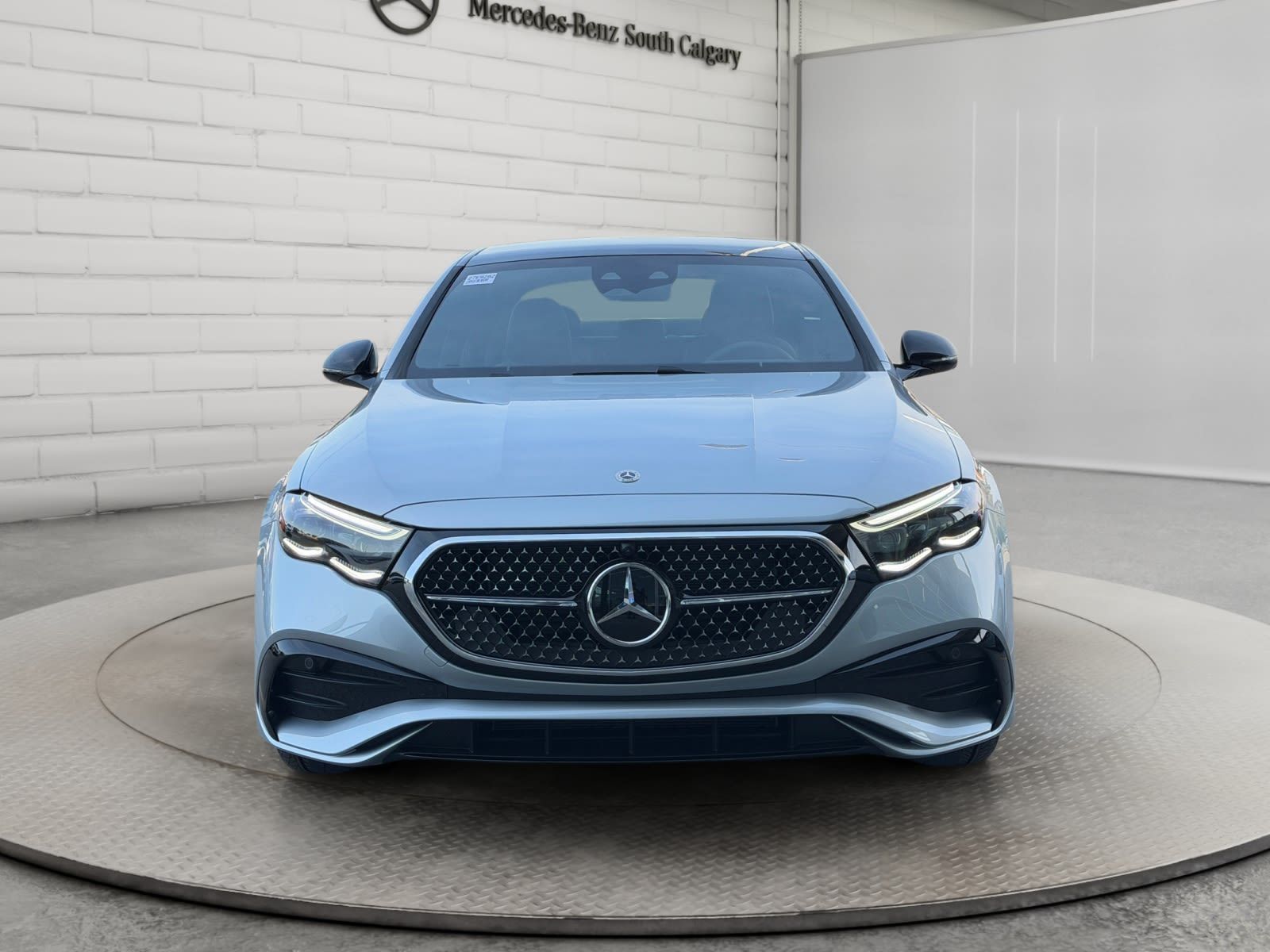 Photo 2027 Mercedes-Benz E-Class 350 4MATIC #2