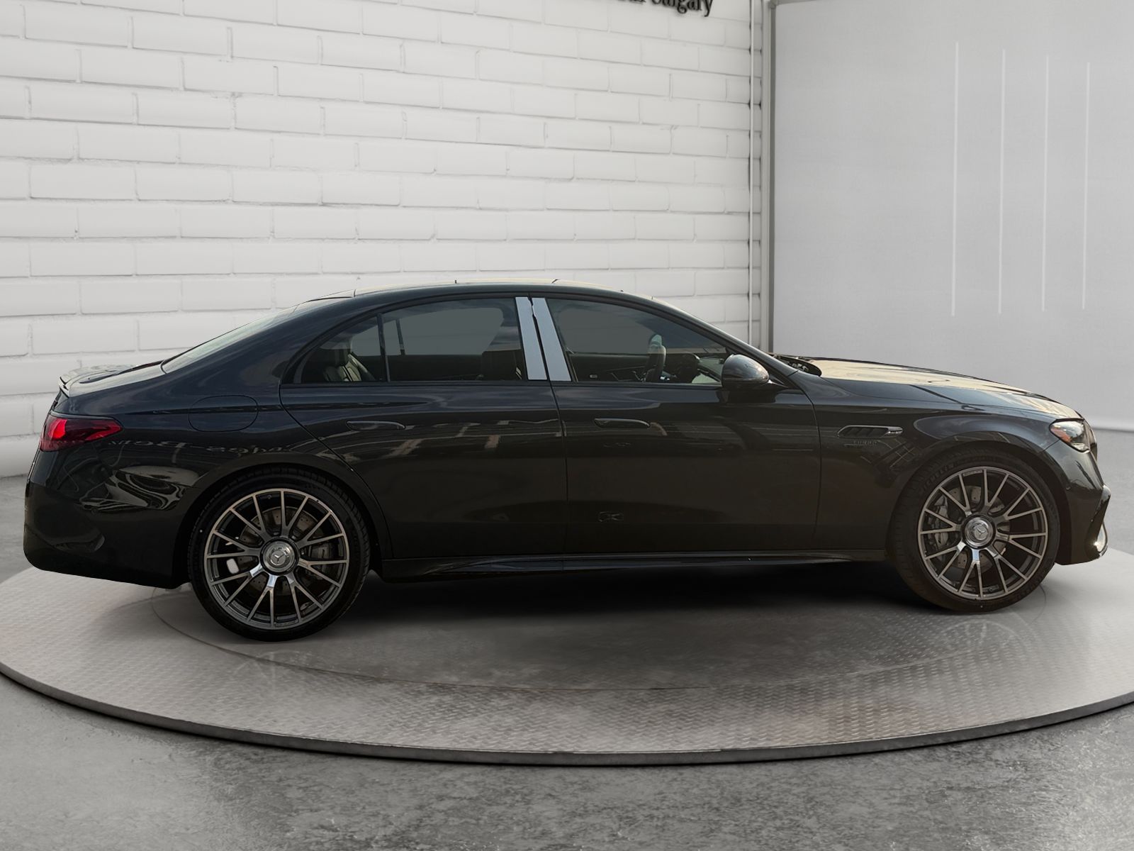 Photo 2027 Mercedes-Benz E-Class AMG 53 E #4