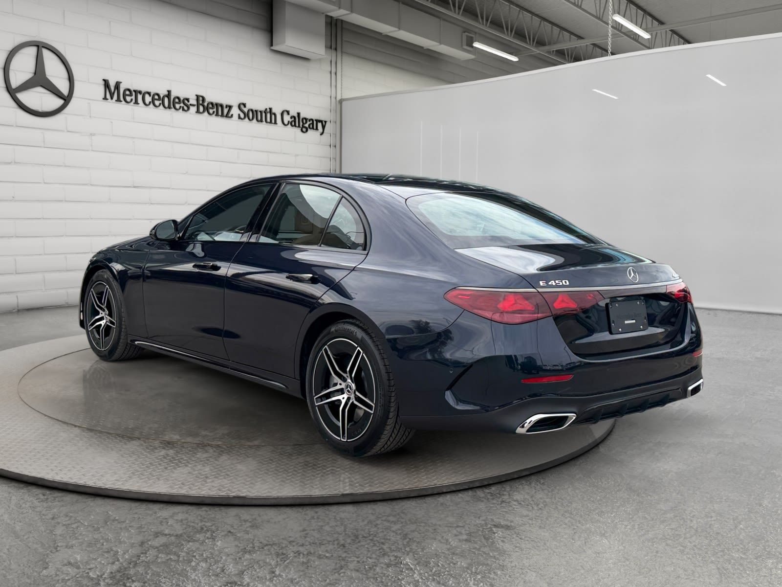 Photo 2027 Mercedes-Benz E-Class 450 4MATIC #7