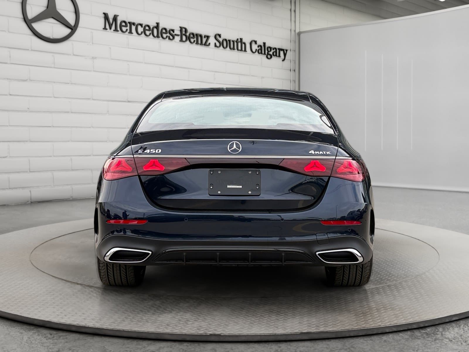 Photo 2027 Mercedes-Benz E-Class 450 4MATIC #6