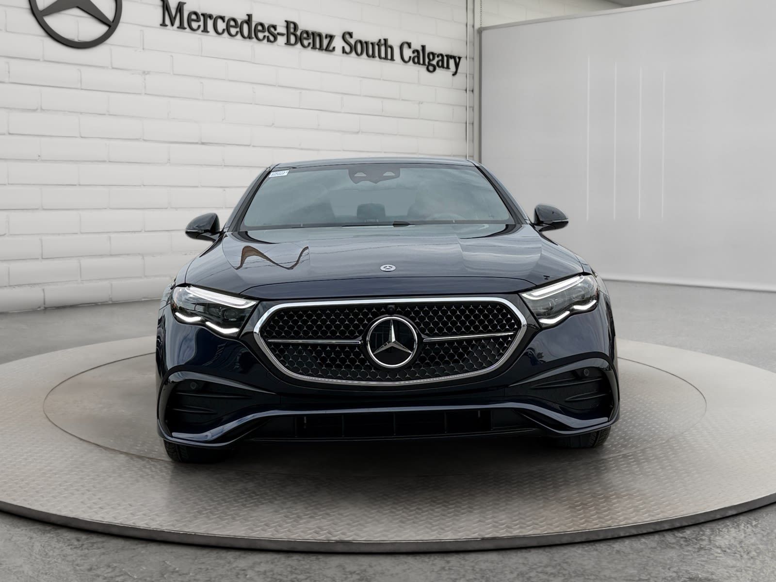 Photo 2027 Mercedes-Benz E-Class 450 4MATIC #2