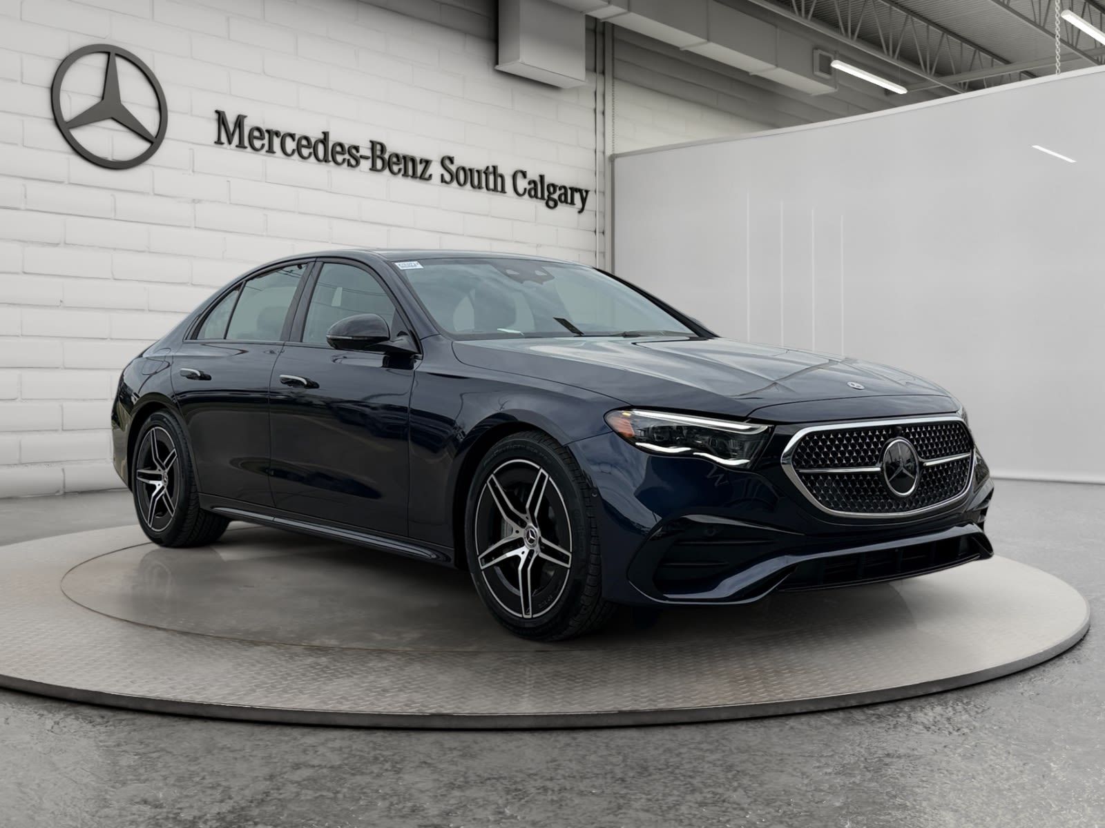 Photo 2027 Mercedes-Benz E-Class 450 4MATIC #3