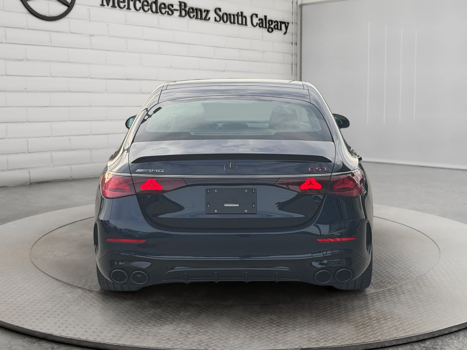 Photo 2027 Mercedes-Benz E-Class AMG 53 E #6