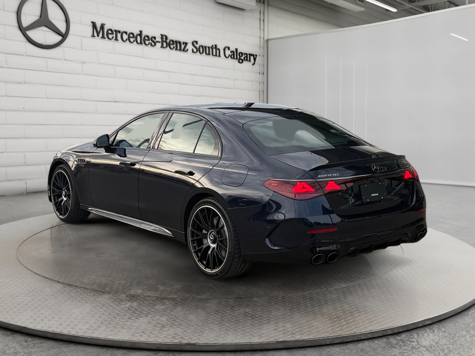 Photo 2027 Mercedes-Benz E-Class AMG 53 E #7