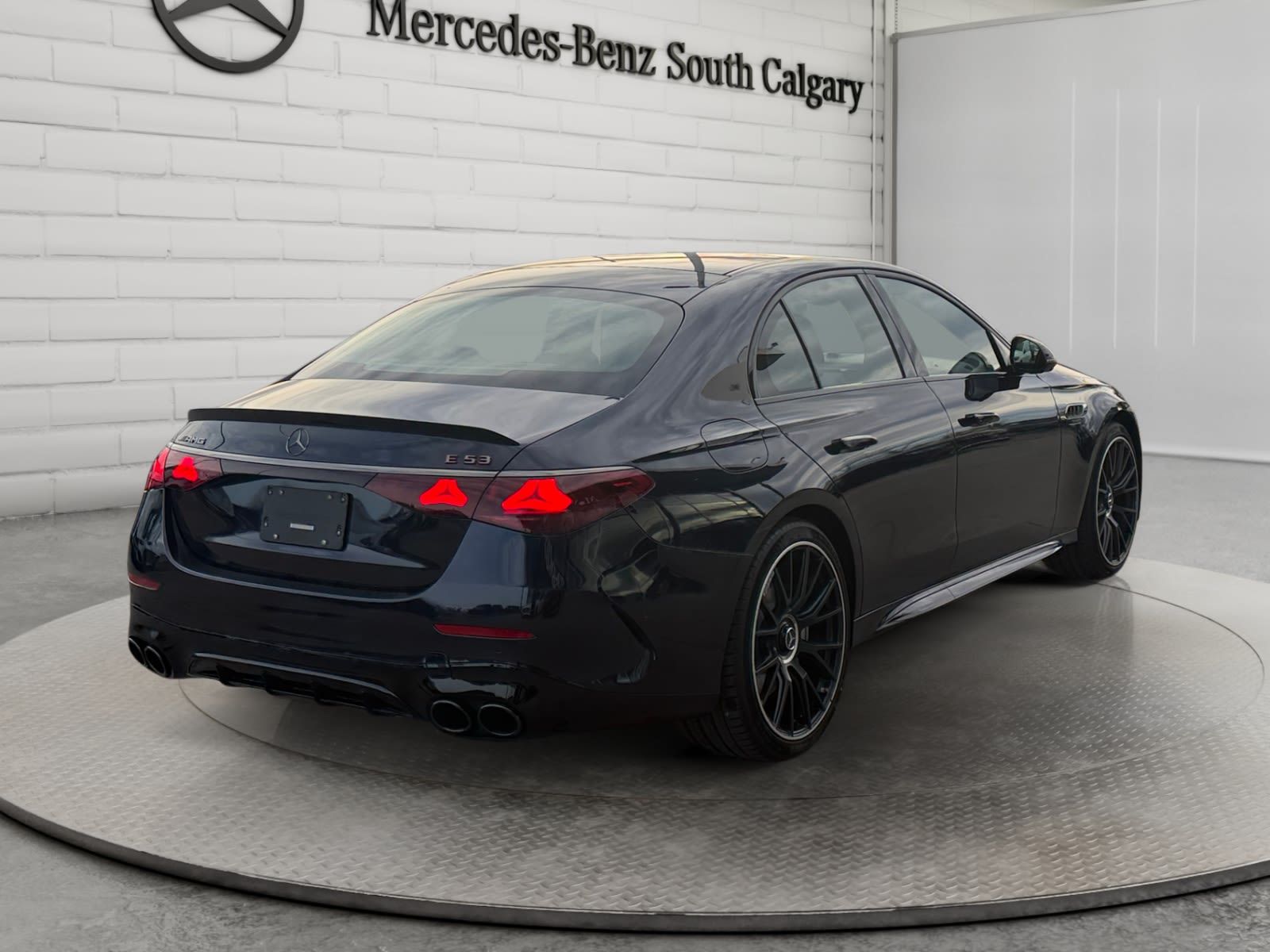 Photo 2027 Mercedes-Benz E-Class AMG 53 E #5