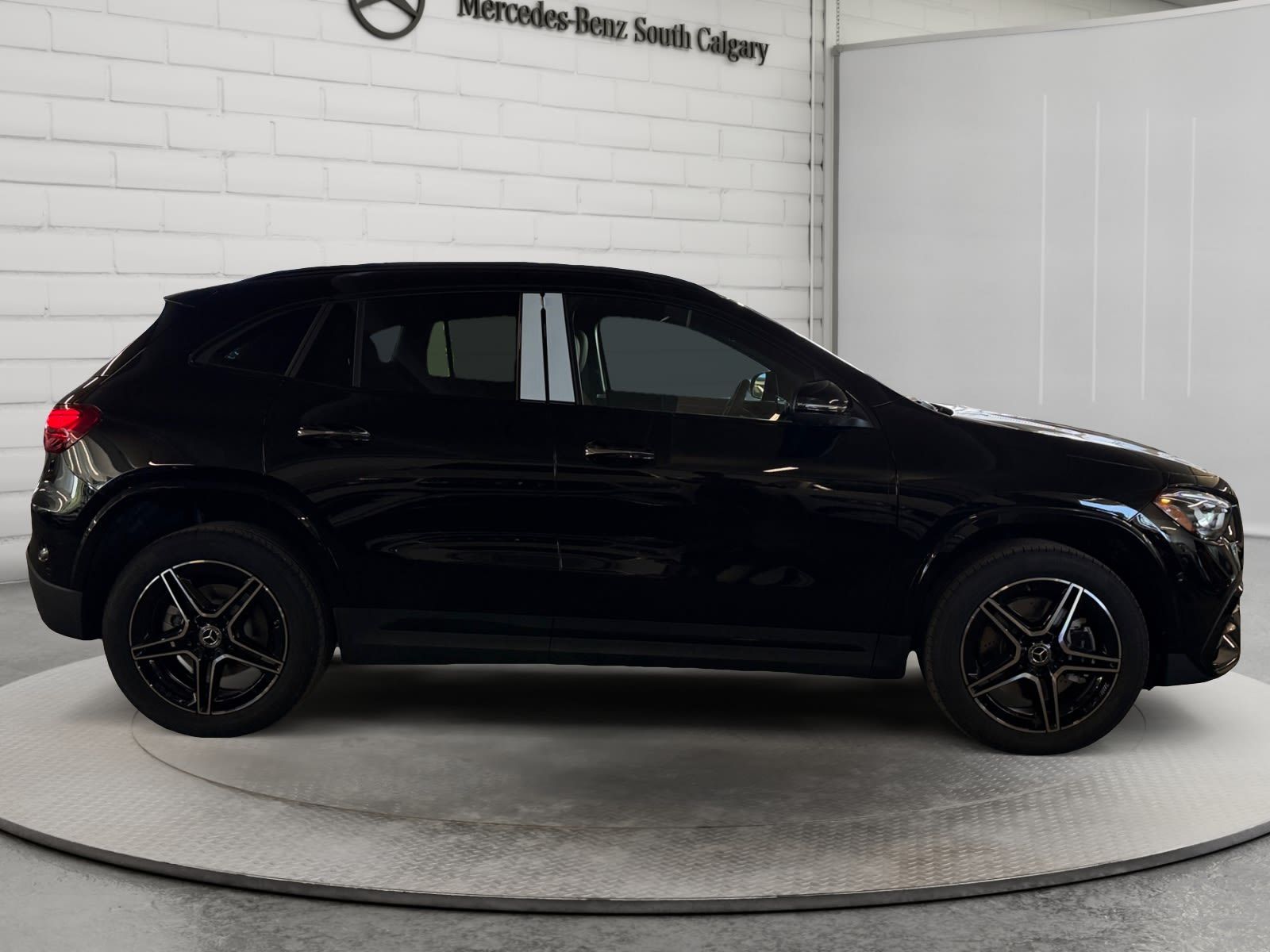 Photo 2026 Mercedes-Benz GLA 250 4MATIC SUV #4