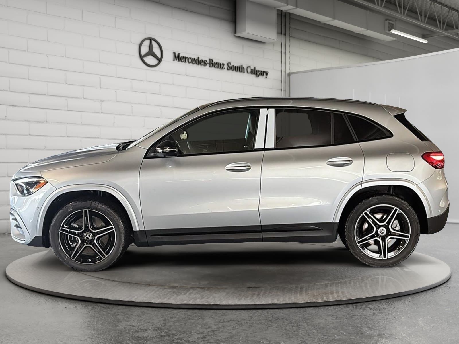 Photo 2026 Mercedes-Benz GLA 250 4MATIC SUV #5