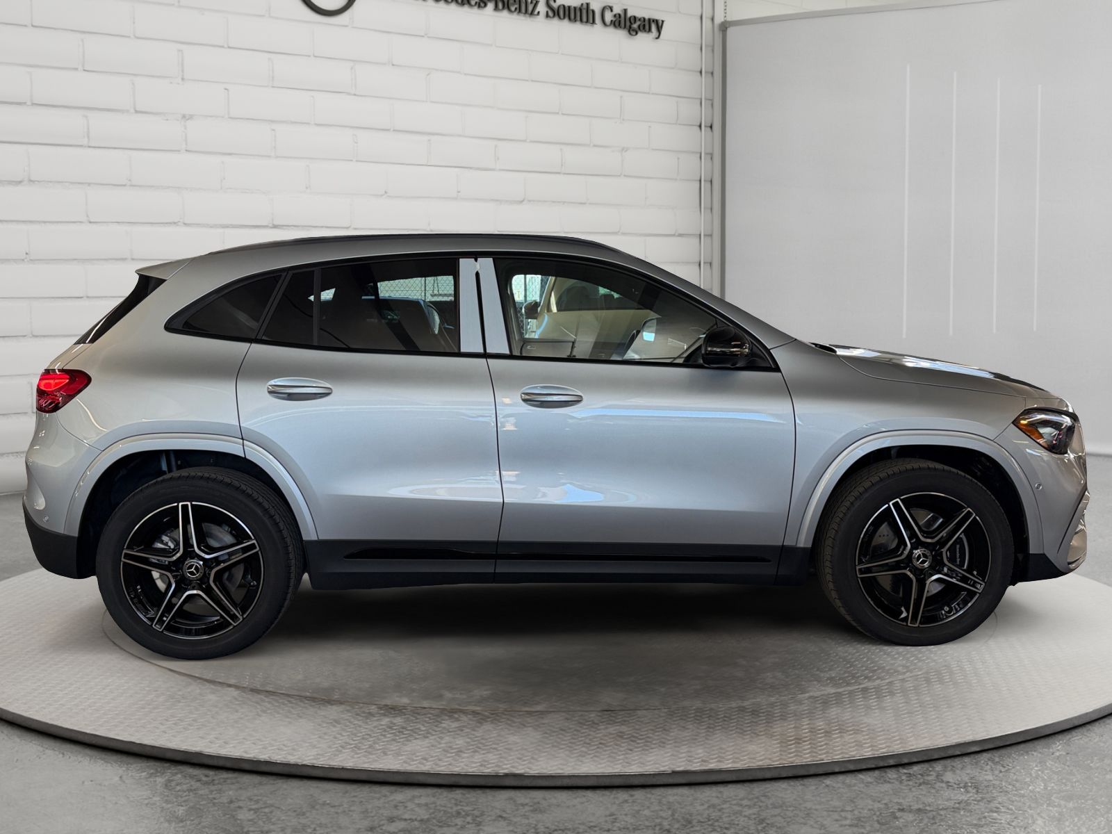 Photo 2026 Mercedes-Benz GLA 250 4MATIC SUV #4