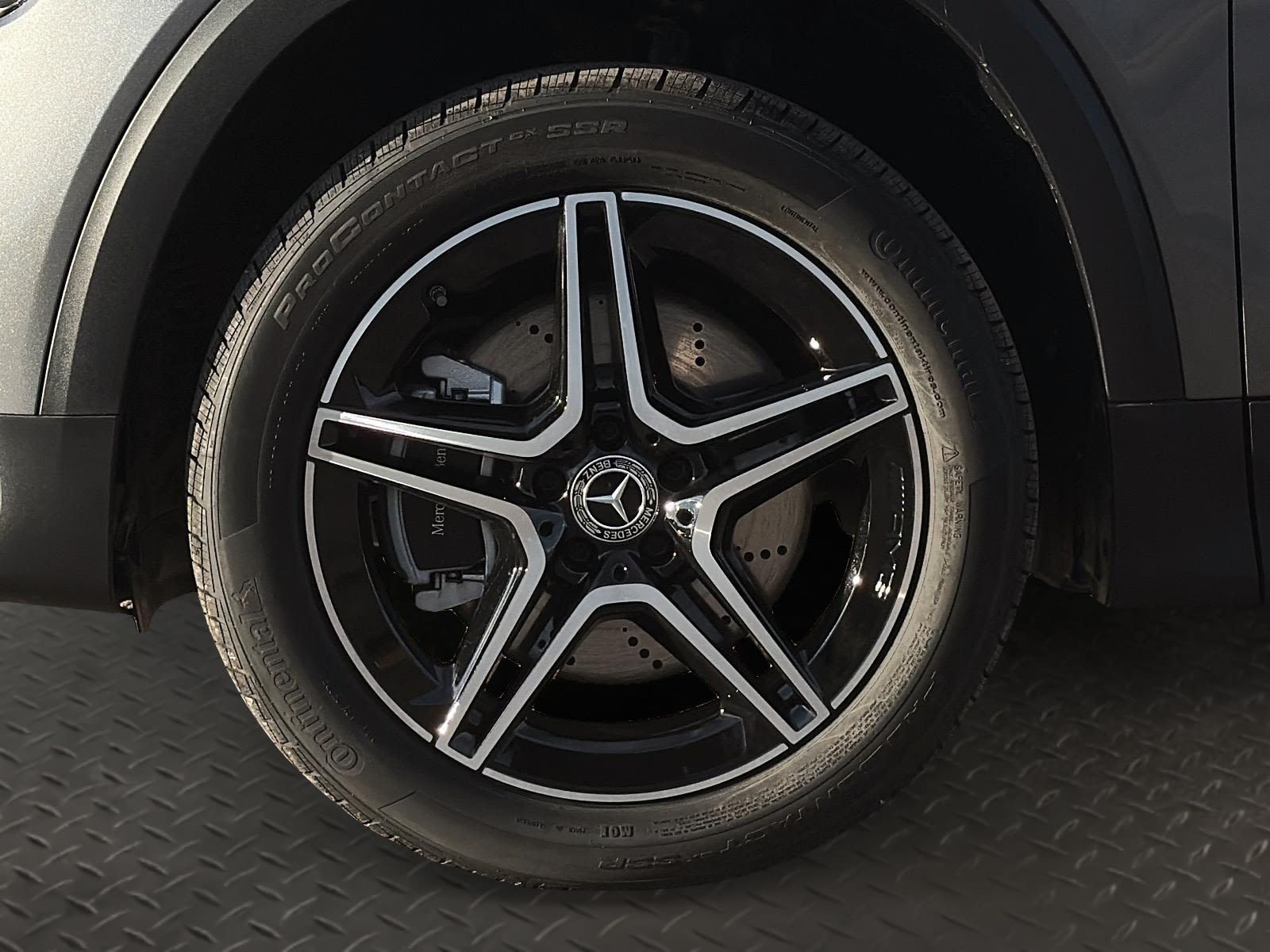 Photo 2026 Mercedes-Benz GLB 250 4MATIC SUV #7