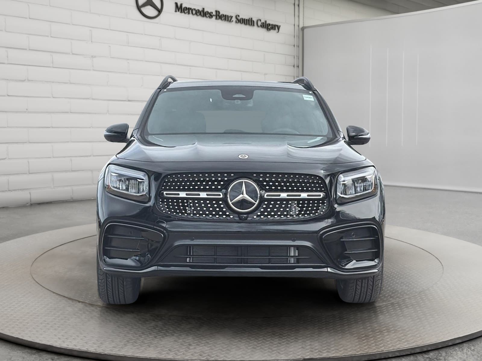 Photo 2026 Mercedes-Benz GLB 250 4MATIC SUV #2