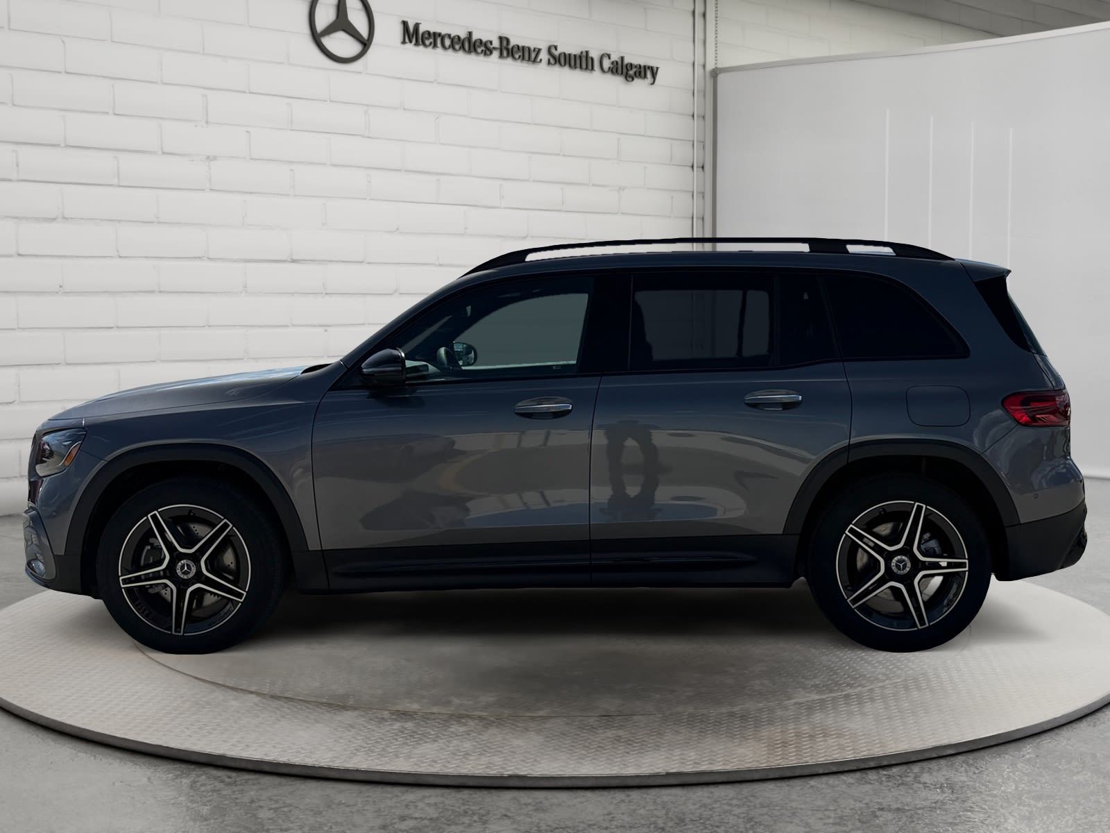 Photo 2026 Mercedes-Benz GLB 250 4MATIC SUV #8