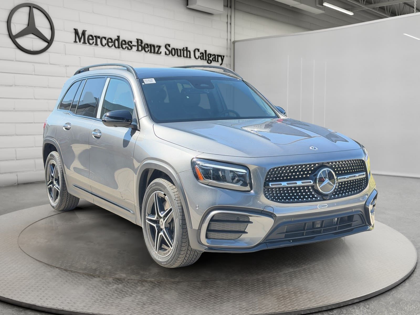 Photo 2026 Mercedes-Benz GLB 250 4MATIC SUV #3