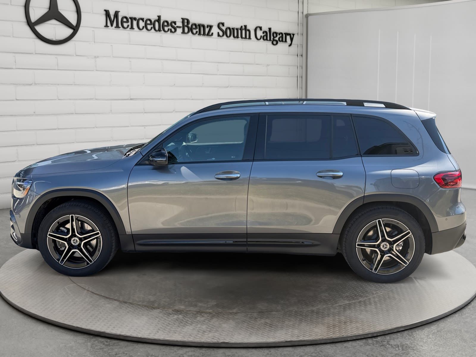 Photo 2026 Mercedes-Benz GLB 250 4MATIC SUV #8