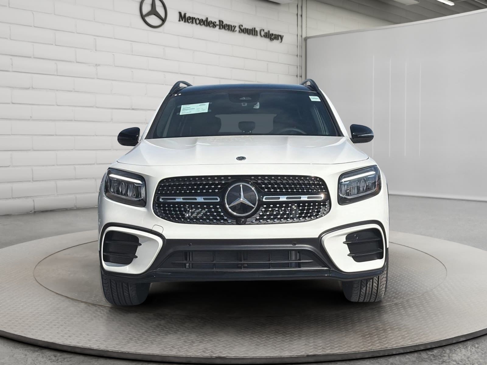 Photo 2026 Mercedes-Benz GLB 250 4MATIC SUV #2