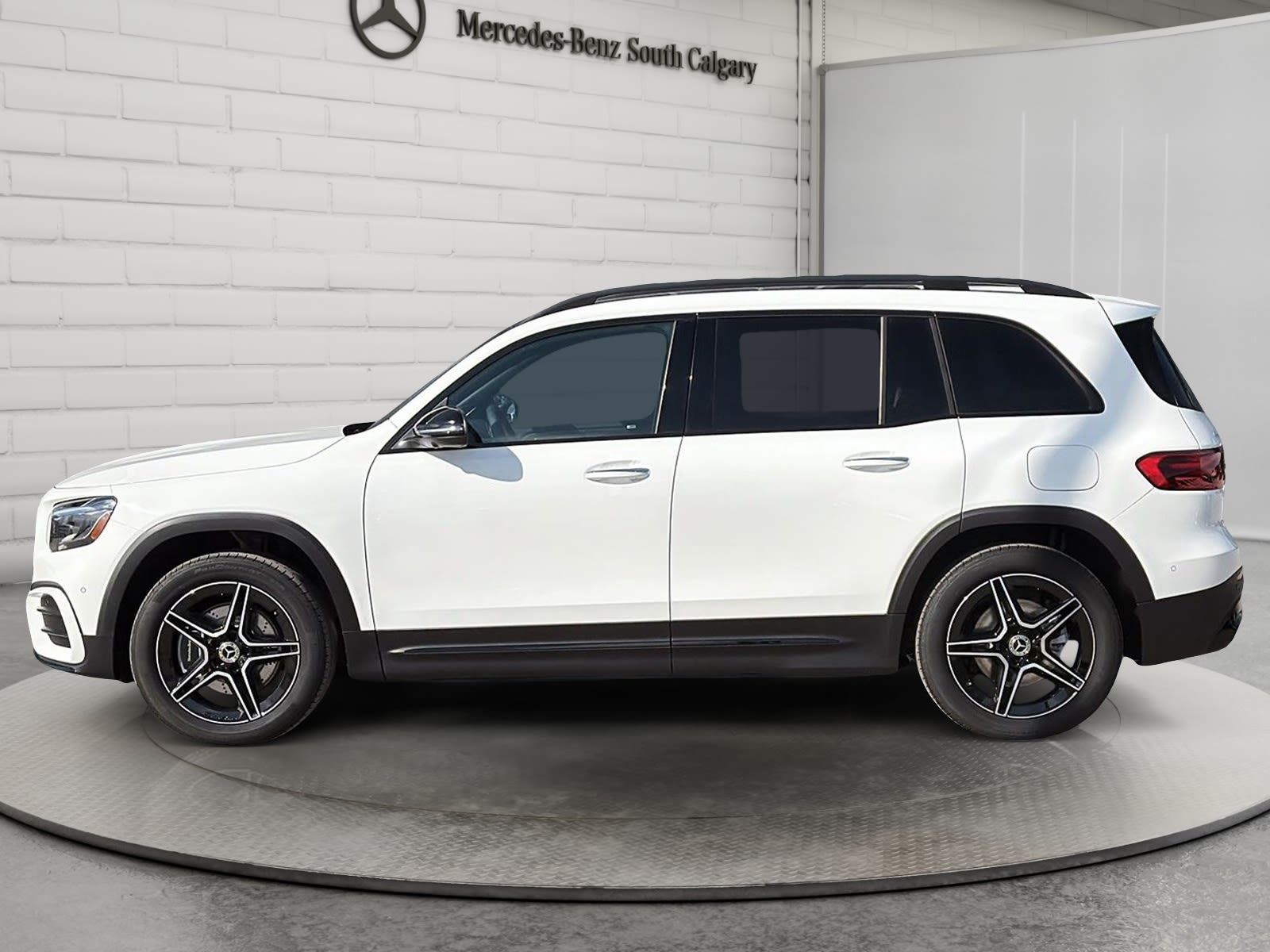 Photo 2026 Mercedes-Benz GLB 250 4MATIC SUV #5