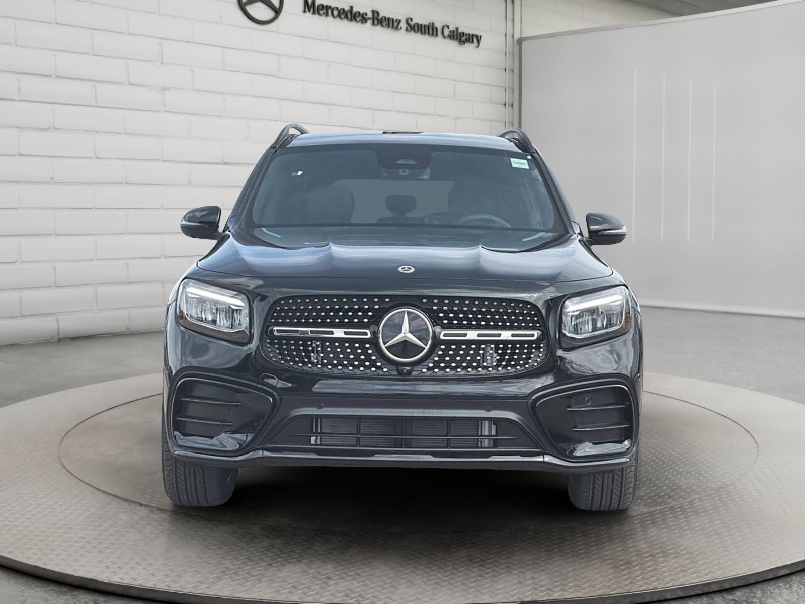 Photo 2026 Mercedes-Benz GLB 250 4MATIC SUV #2