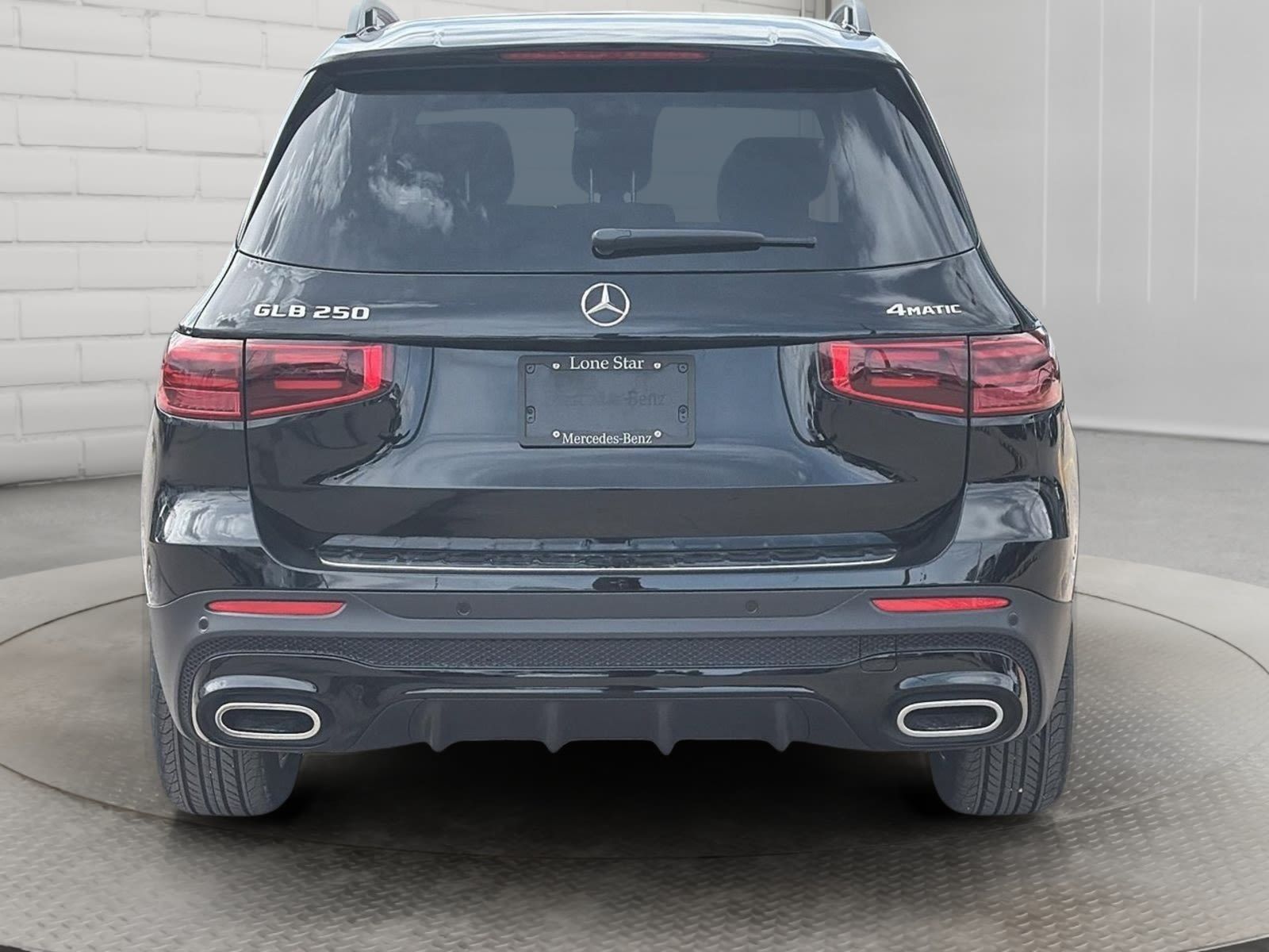 Photo 2026 Mercedes-Benz GLB 250 4MATIC SUV #3