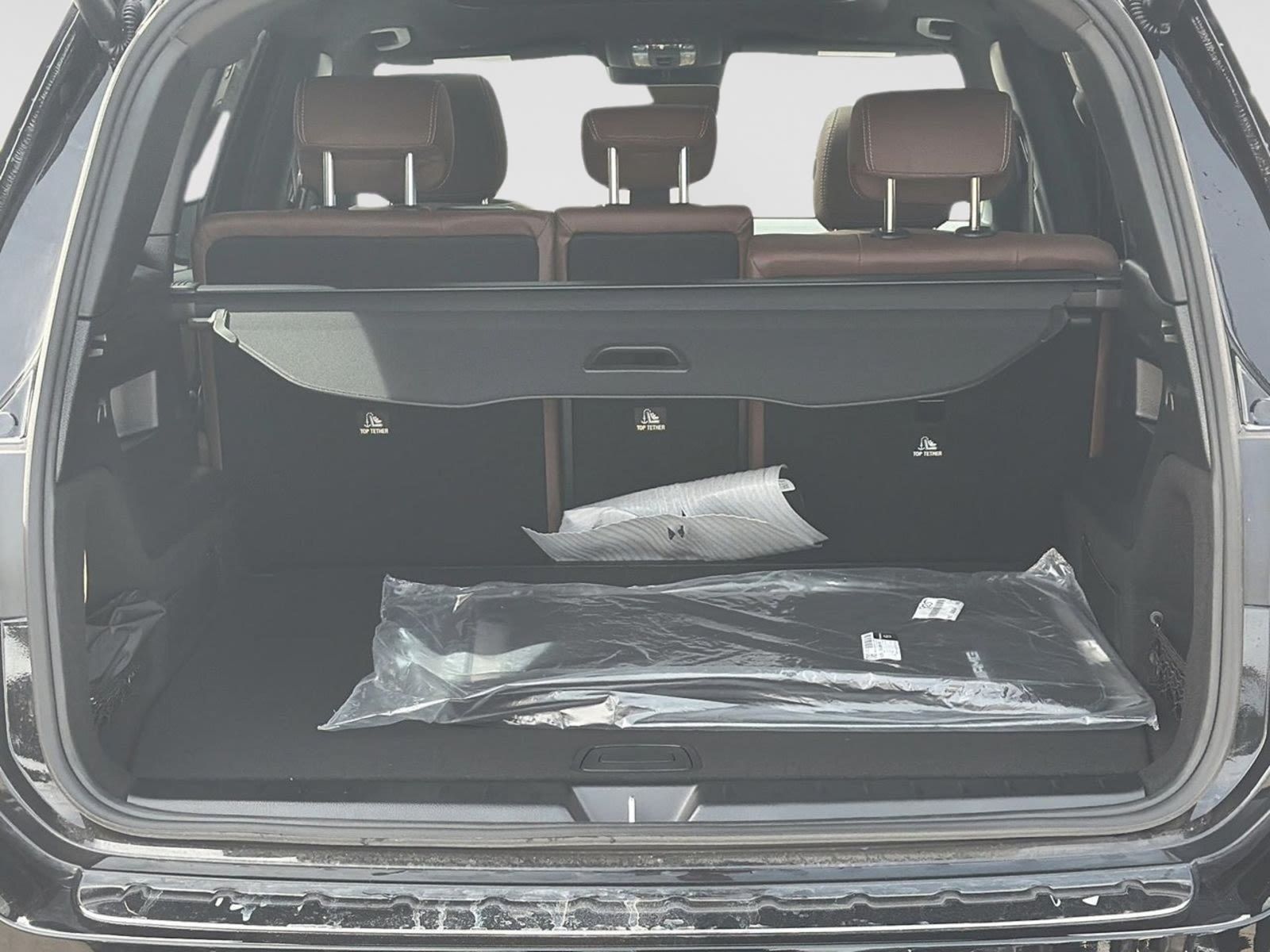 Photo 2026 Mercedes-Benz GLB 250 4MATIC SUV #6