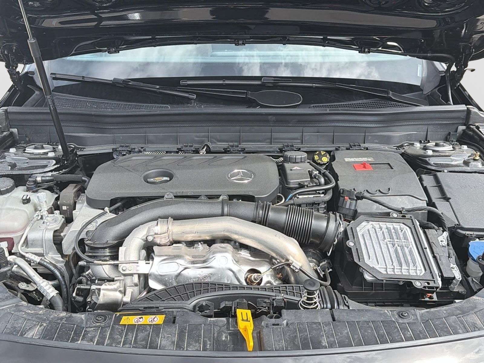 Photo 2026 Mercedes-Benz GLB 250 4MATIC SUV #8