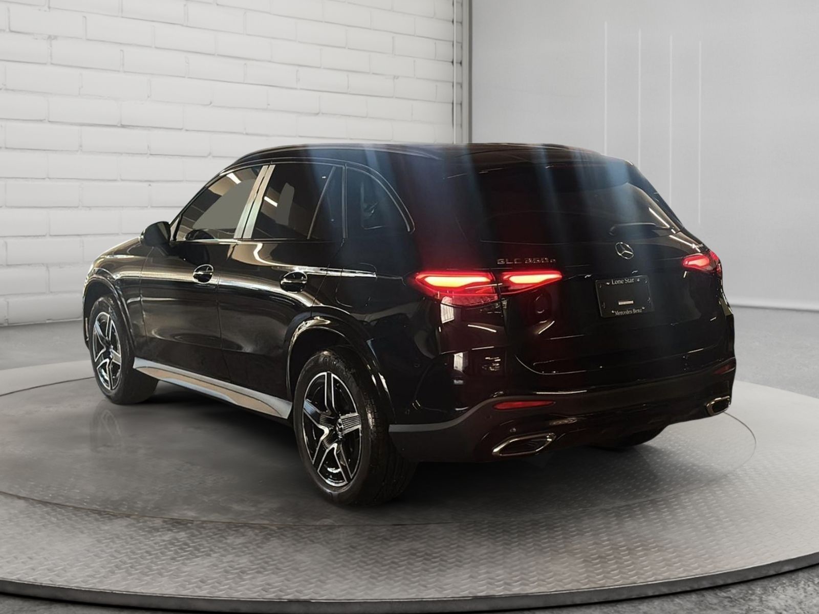 Photo 2026 Mercedes-Benz GLC 350e 4MATIC SUV #4