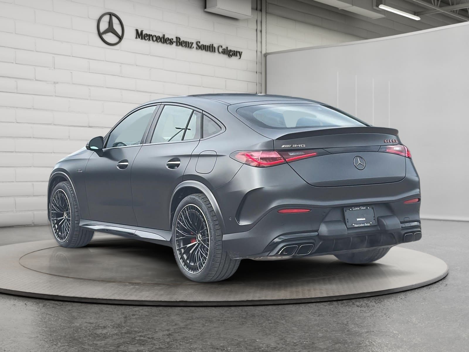 Photo 2026 Mercedes-Benz GLC AMG 63 SE SUV #4