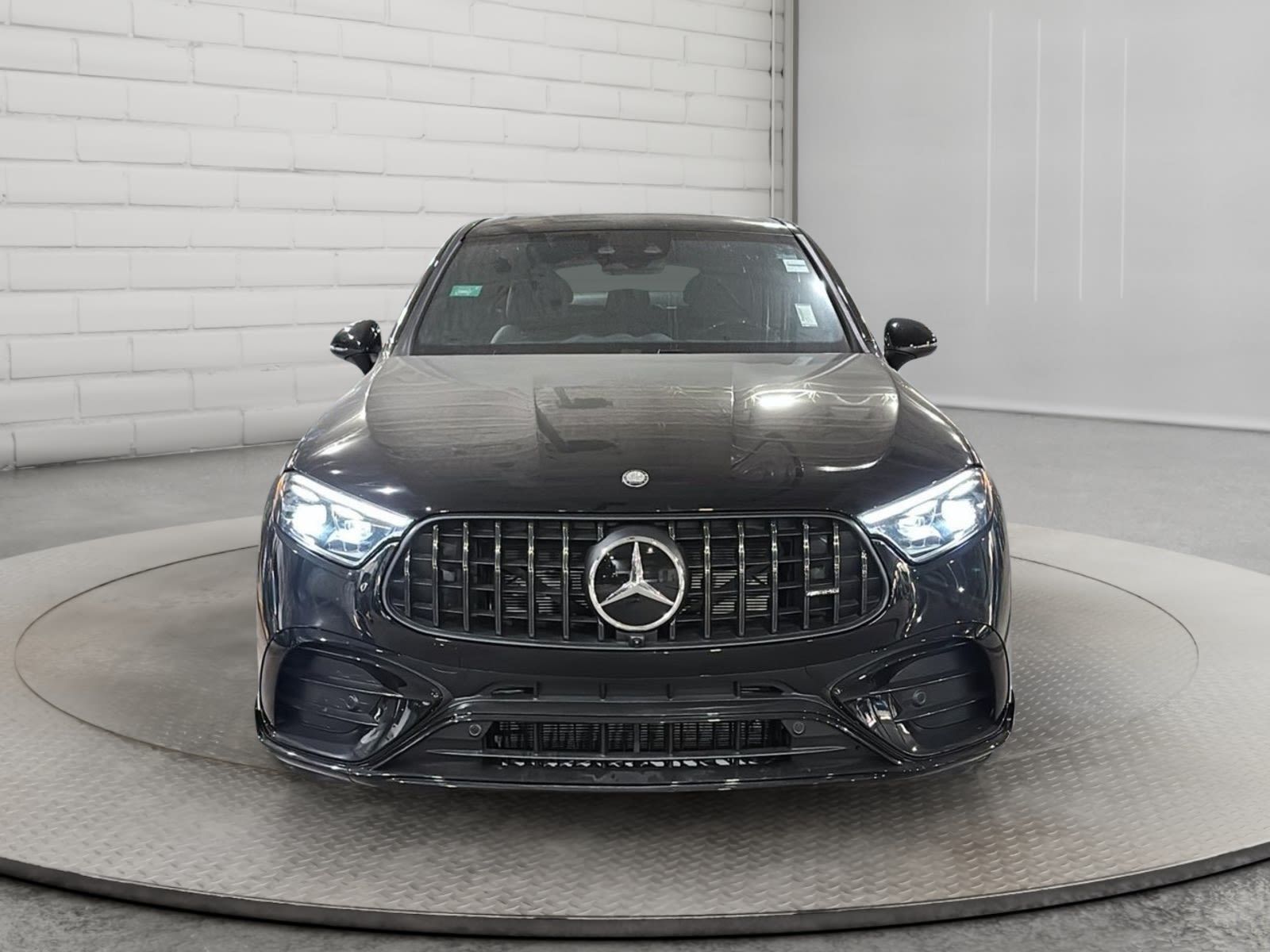Photo 2026 Mercedes-Benz GLC AMG 63 SE SUV #2