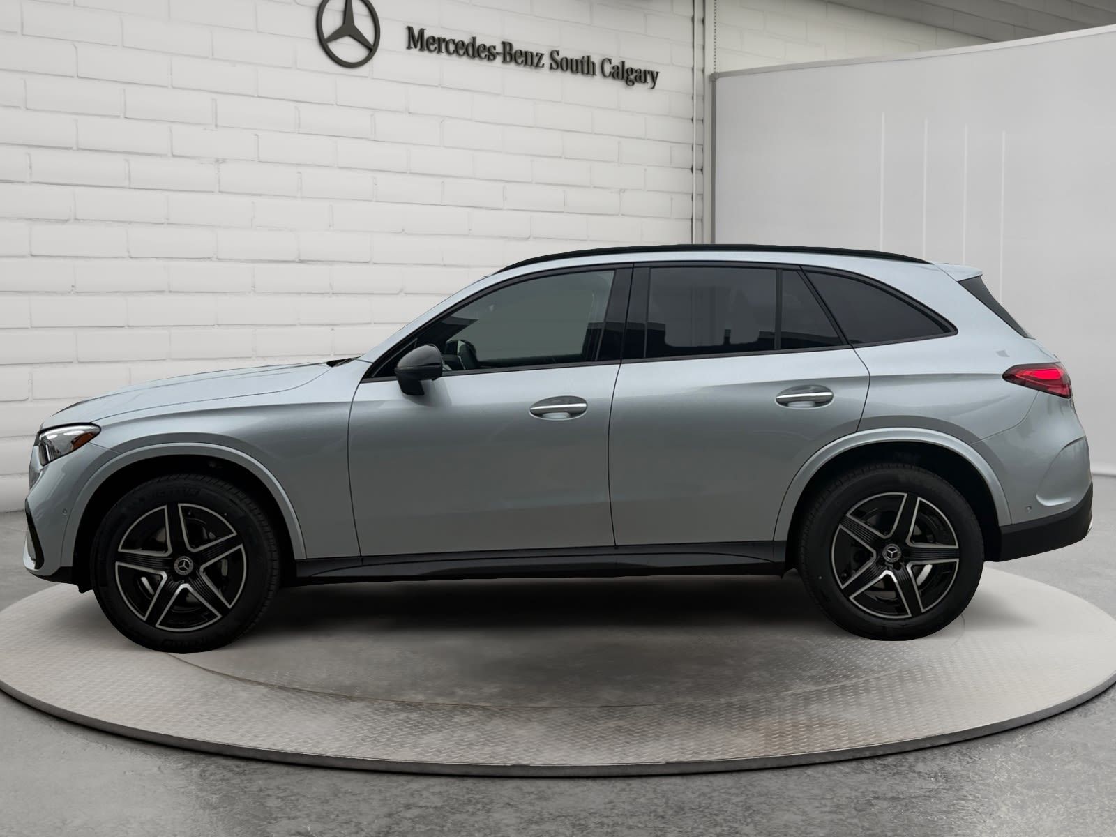 Photo 2026 Mercedes-Benz GLC 300 4MATIC SUV #8