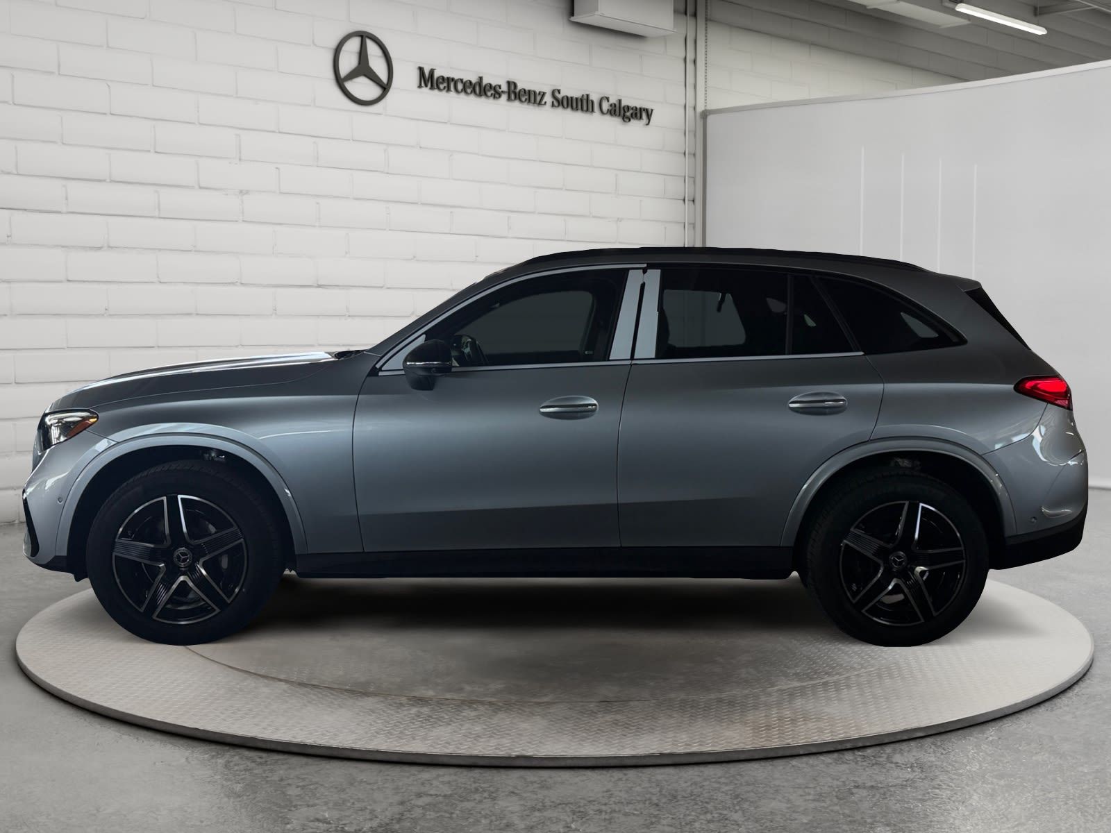 Photo 2026 Mercedes-Benz GLC 300 4MATIC SUV #8