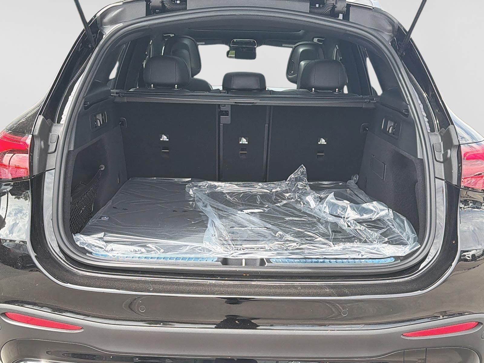 Photo 2026 Mercedes-Benz GLC 300 4MATIC SUV #6