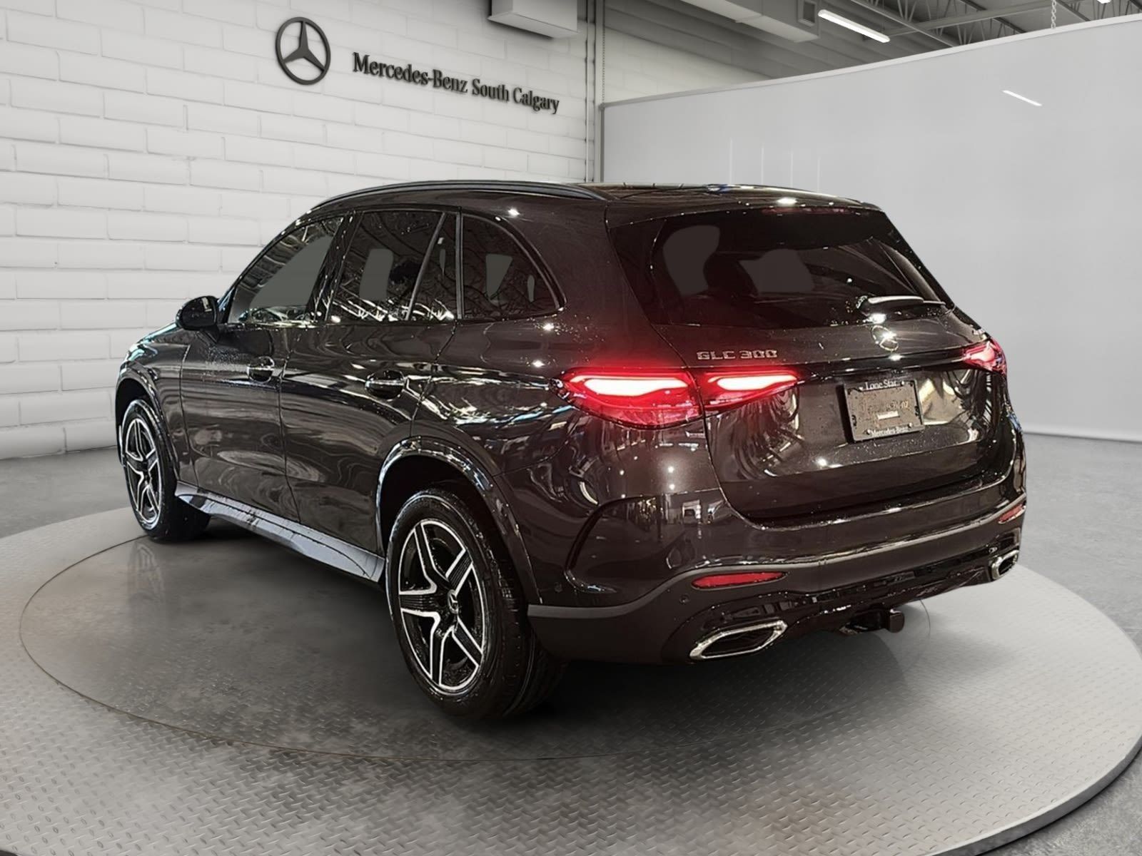 Photo 2026 Mercedes-Benz GLC 300 4MATIC SUV #4