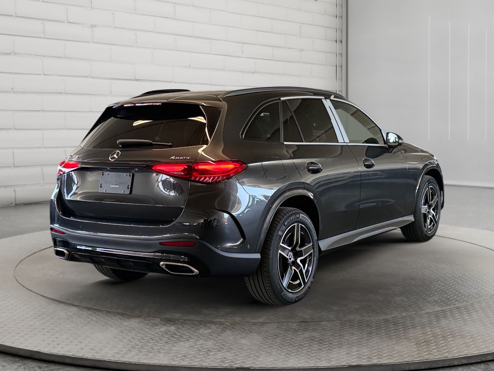 Photo 2027 Mercedes-Benz GLC 300 4MATIC SUV #5