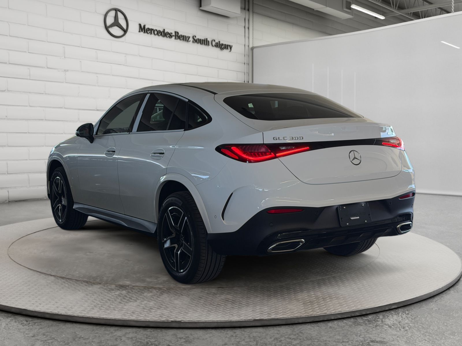 Photo 2027 Mercedes-Benz GLC 300 4MATIC Coupe #7